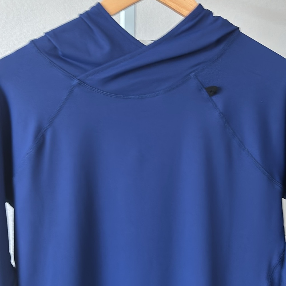 NWT Performance Hoodie S Ruched Sleeve Thumbholes Athleisure Streetwear Casual - Picture 4 of 12